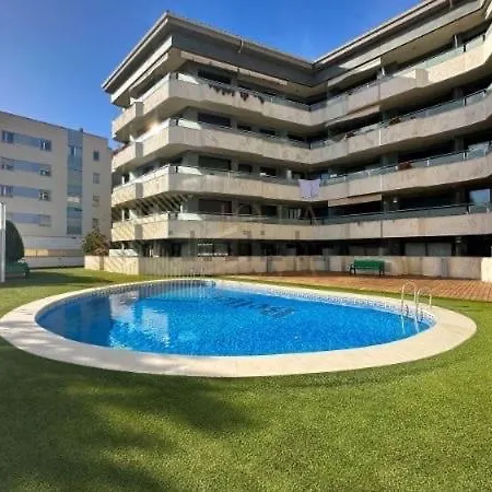 Hermoso Piso En Un Paso De La Playa De Fenals Con Piscina Дом отдыха