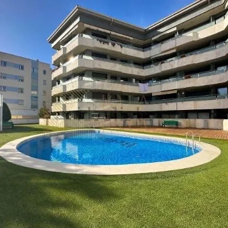 Hermoso Piso En Un Paso De La Playa De Fenals Con Piscina Σπίτι διακοπών