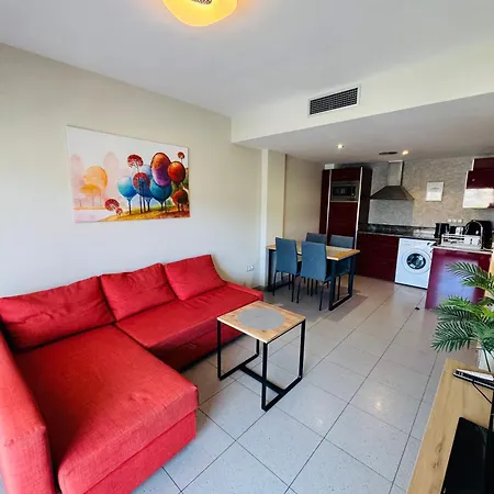 Hermoso Piso En Un Paso De La Playa De Fenals Con Piscina Hébergement de vacances *