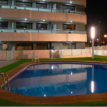 Holiday home Hermoso Piso En Un Paso De La Playa De Fenals Con Piscina *