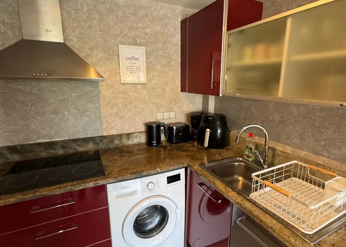 Hermoso Piso En Un Paso De La Playa De Fenals Con Piscina * Lloret de Mar